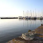 Ferienhaus Mit Kamin Und Garten, Seenah