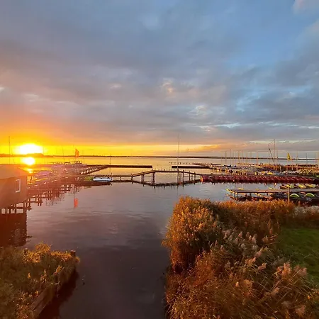 Mit Kamin Und Garten, Seenah *